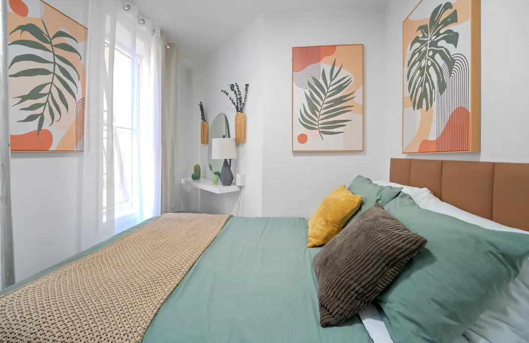 Homelike Suites In The Heart Of China Town-1