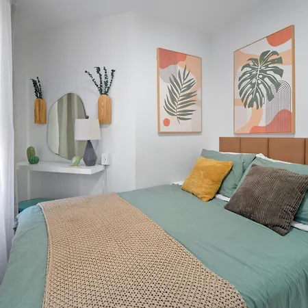 Homelike Suites In The Heart Of China Town-3